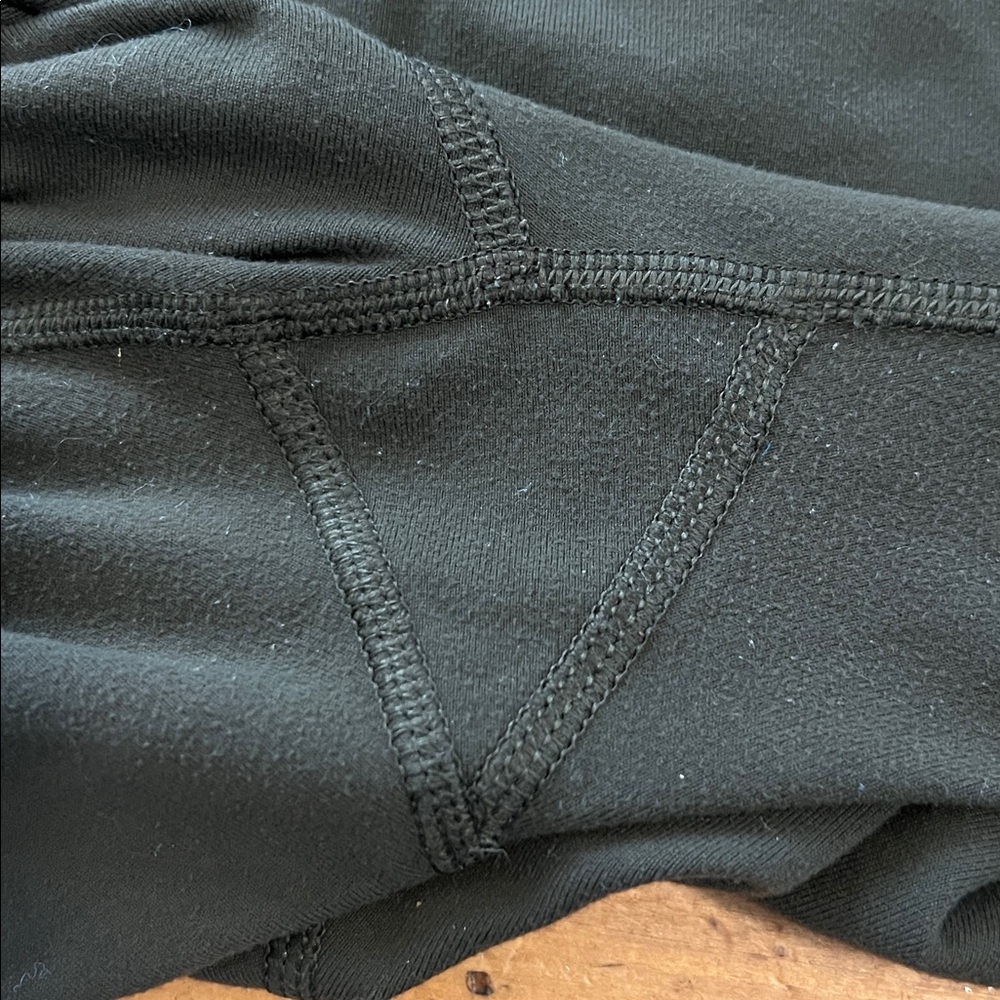 Lululemon Align super-high rise size 4 - Picture 6 of 13